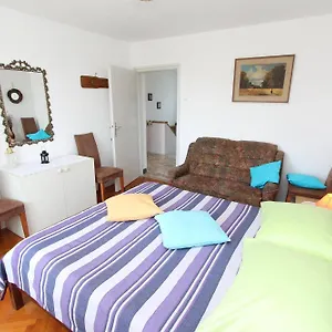  Apartment Monpeloso